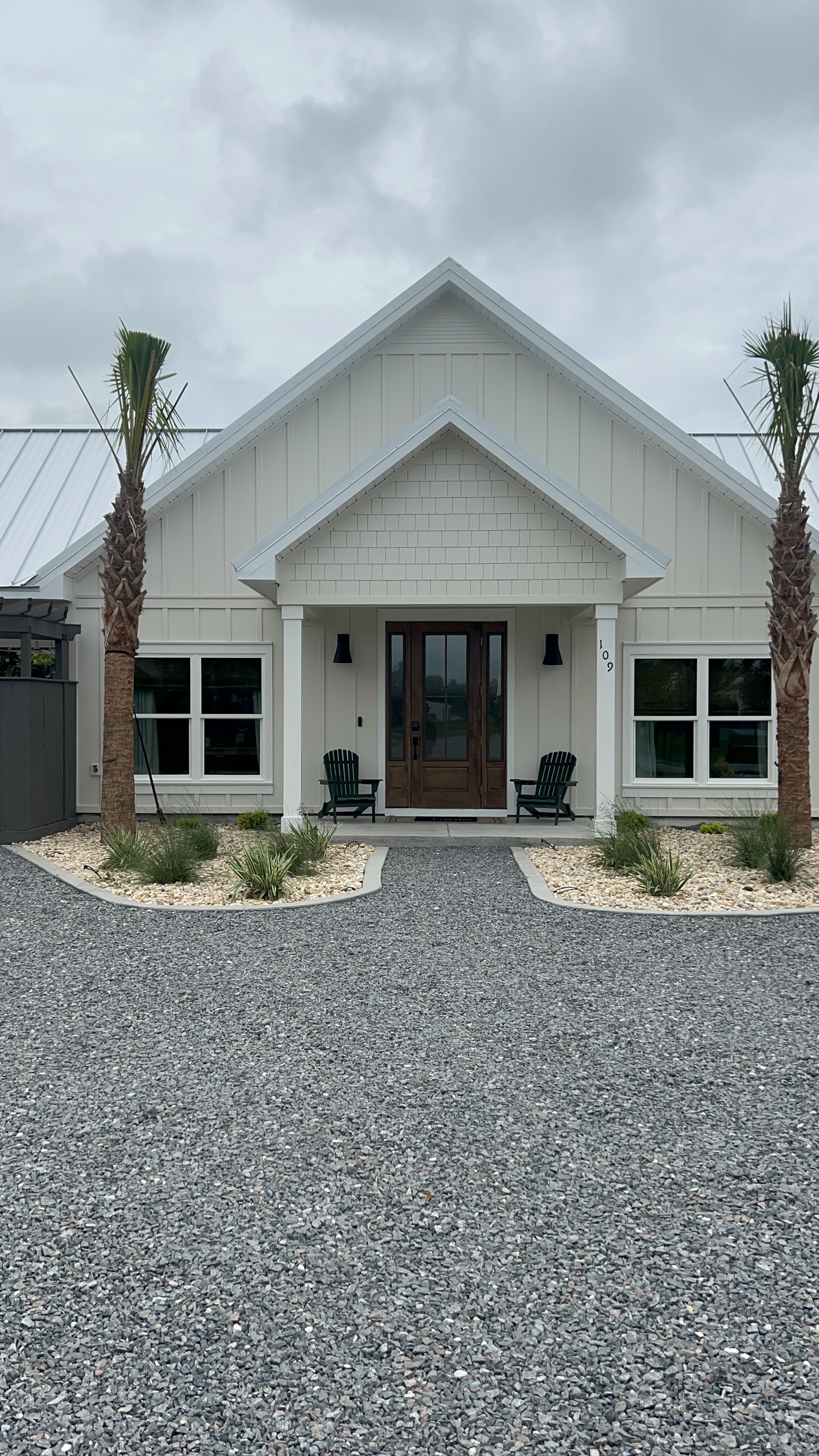 Exterior with palm trees