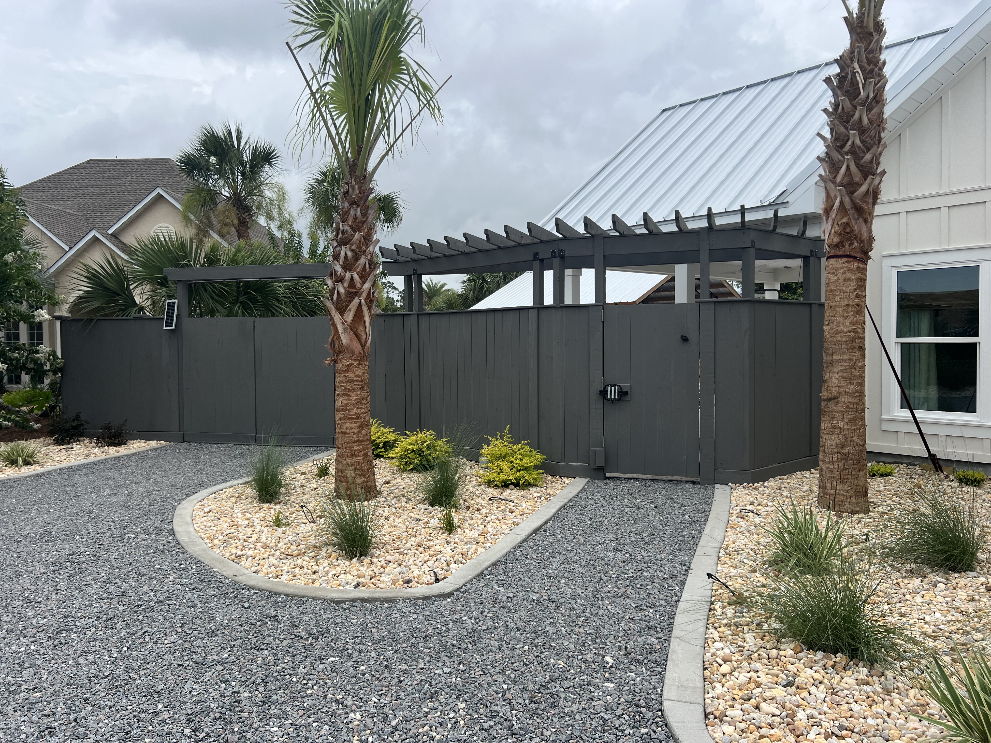 Side gate and pergola