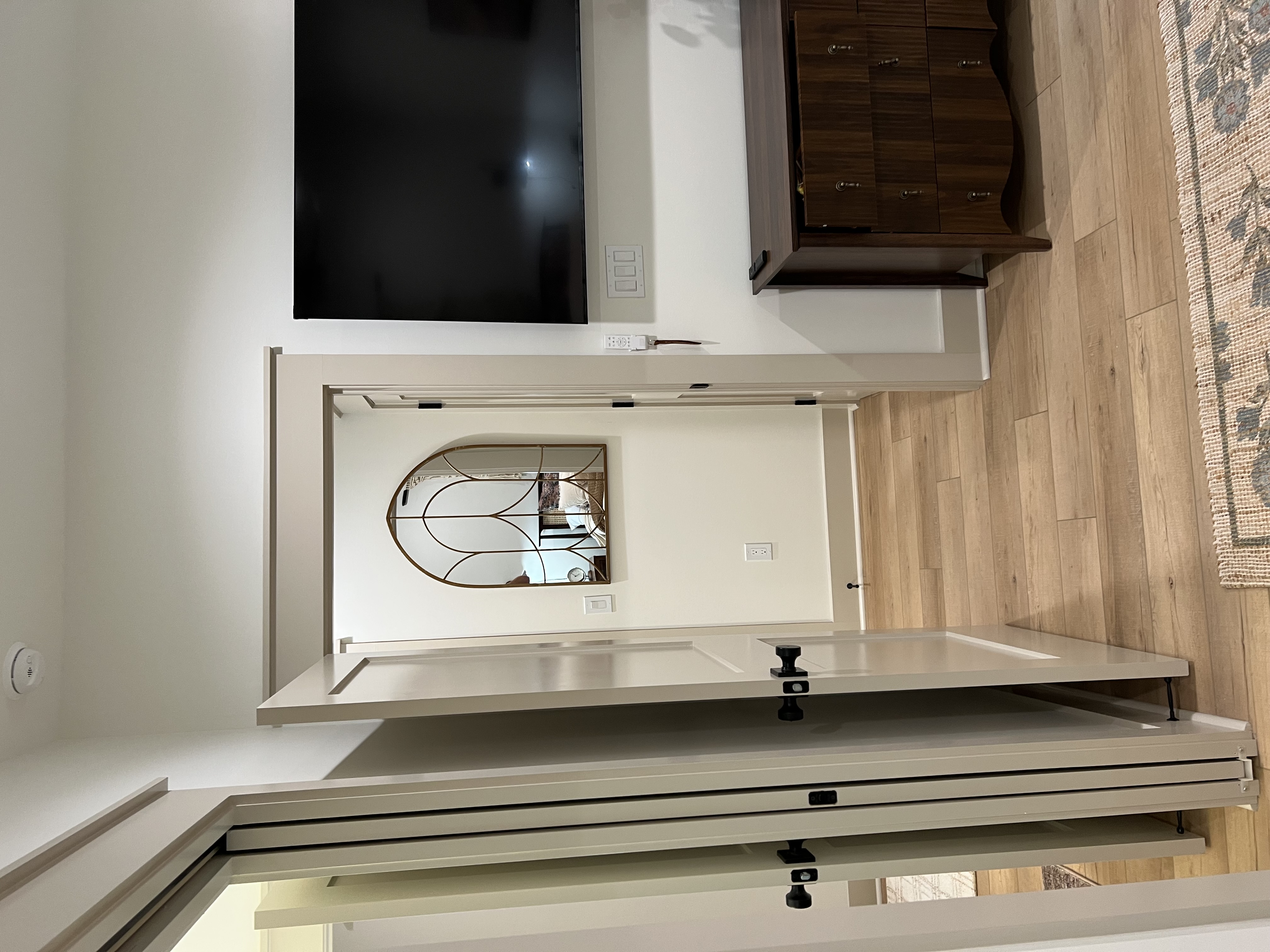 Murphy bed