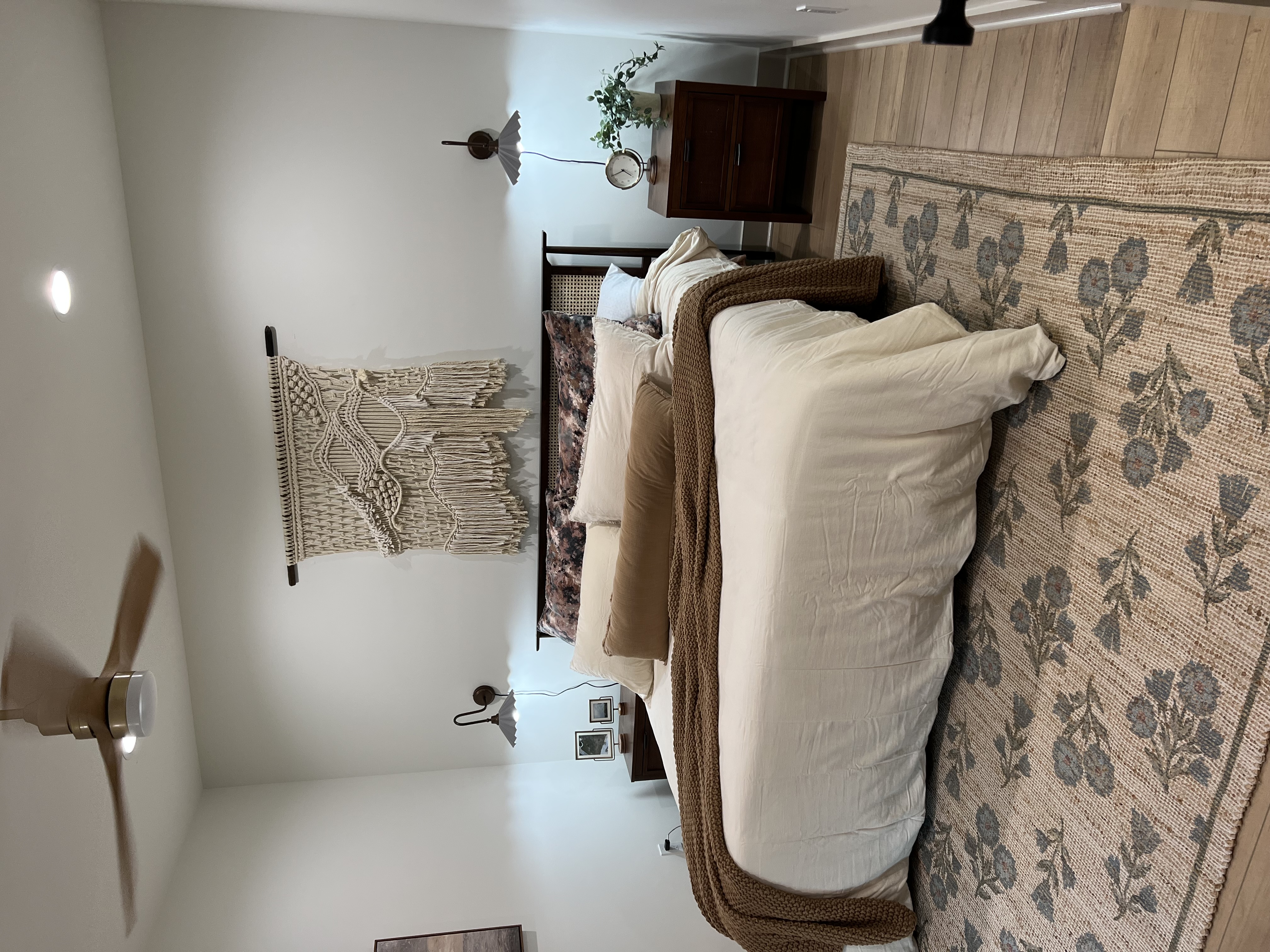 Master bedroom detail
